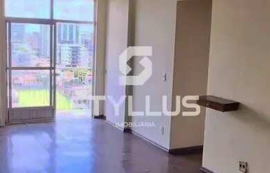 Imagem 2: Apartamento Amplo com Varanda, Vista Panorâmica e Lazer Completo no Centro...