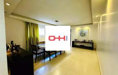 Imagem: A casa à venda possui 3 Dormitórios, 5 Banheiros, 4 Vagas