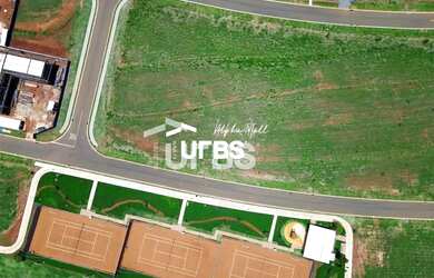 Imagem: O terreno possui 749m² de Área e está localizado em Parque