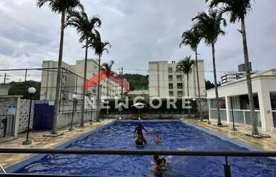 Imagem: O apartamento possui 2 Dormitórios, 1 Banheiro, 1 Vaga na garagem