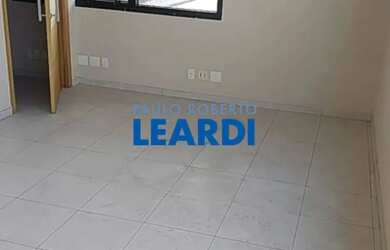 Imagem: O depósito possui 35m² de Área e está localizado em Vila