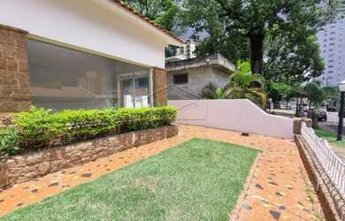 Imagem: O depósito possui 5 Vagas na garagem, 300m² de Área, Imóvel