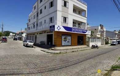 Imagem: A kitnet possui 1 Dormitório, 1 Banheiro e está localizado