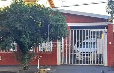 Imagem: O depósito possui 3 Vagas na garagem, 170m² de Área e está