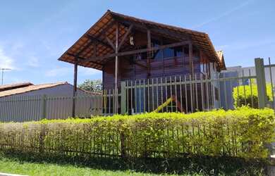 Imagem: A casa em condomínio possui 4 Dormitórios, 4 Banheiros, 2