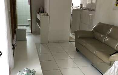 Imagem: O apartamento possui 2 Dormitórios, 1 Banheiro, 2 Vagas na