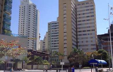 Imagem: O apartamento possui 3 Dormitórios, 2 Banheiros, 1 Vaga na