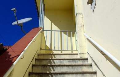 Imagem 2: Sobrado para aluguel tem 55 metros quadrados com 2 quartos em Senador Camará - Rio de Jane