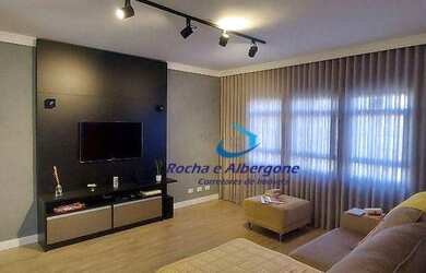 Imagem: A casa possui 3 Dormitórios, 3 Banheiros, 2 Vagas na garagem