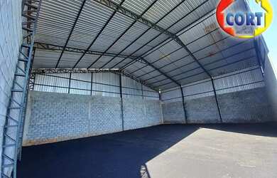 Imagem: O depósito possui 300m² de Área e está localizado em Veraneio