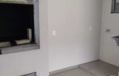 Imagem: A casa possui 2 Dormitórios, 3 Banheiros, 1 Vaga na garagem