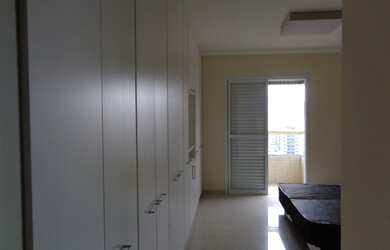 Imagem 9: Gonzaga - locação -ALTO PADRAO - 3 suítes - 3 vagas dem - lazer