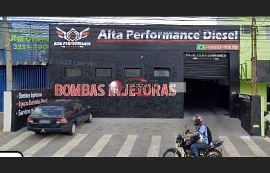 Imagem: O depósito possui 3 Vagas na garagem e 360m² de Área e está