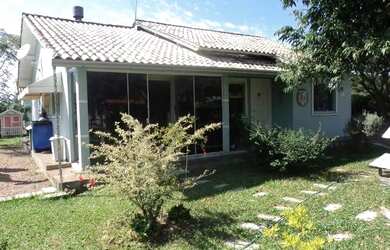 Imagem: A casa em condomínio possui 3 Dormitórios, 1 Banheiro, 555m²