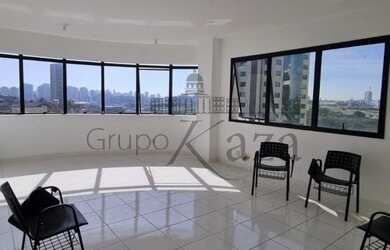 Imagem: O depósito possui 1 Vaga na garagem, 40m² de Área e está