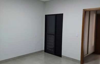 Imagem 11: Casa de condomínio térrea para venda possui 165 metros quadrados com...