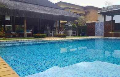 Imagem: A casa em condomínio possui 5 Dormitórios, 5 Banheiros, 4