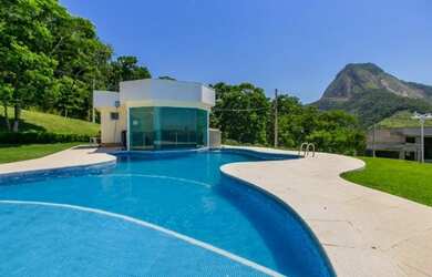 Imagem: O terreno possui 360m² de Área e está localizado em Cajueiros