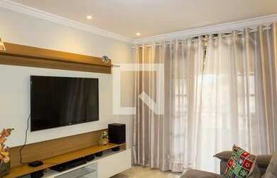 Imagem: A casa em condomínio possui 3 Dormitórios, 2 Banheiros, 1