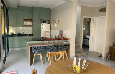 Imagem: A casa em condomínio possui 4 Dormitórios, 3 Banheiros, 3