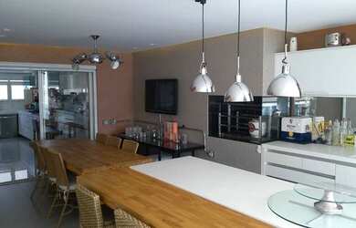 Imagem 4: Lindo apartamento na Helio Pellegrino com 3 vagas e lazer