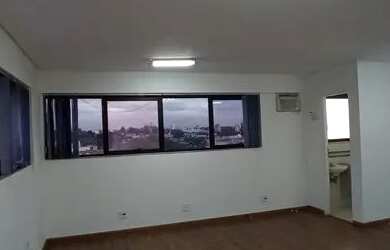 Imagem: O depósito possui 1 Vaga na garagem e 50m² de Área e está