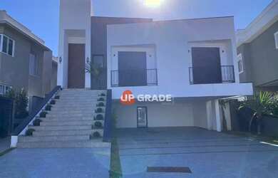 Imagem: A casa em condomínio possui 4 Dormitórios, 5 Banheiros, 5