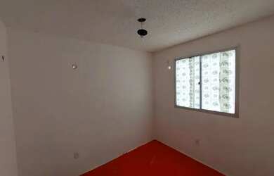 Imagem: O apartamento possui 2 Dormitórios, 1 Banheiro, 2 Vagas na