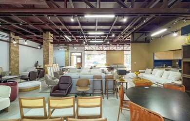 Imagem: Loja com 697m² para alugar por R$ 40.000,00 - Caminho das Árvores