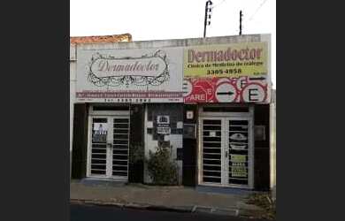 Imagem: A casa possui 1 Dormitório, 1 Banheiro, 1 Vaga na garagem