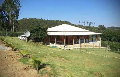 Imagem 2: Lindo Sitio Desterro de Entre Rios 18 hectares 180 mil metros muito verde...