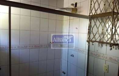 Imagem 14: Casa com piscina, churrasqueira, 3 dormitórios, 1 suíte e 8 vagas de...