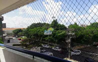 Imagem: O apartamento possui 1 Dormitório, 1 Banheiro, 2 Vagas na garagem