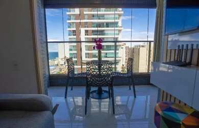 Imagem 2: Apartamento, último andar, vista mar total, porteira fechada. Direto...