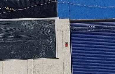 Imagem: O depósito possui 5 Vagas na garagem, 600m² de Área e está