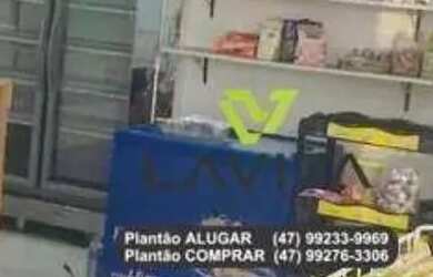 Imagem 7: Loja Fifo Equipada e com Clientela Formada em corredor de serviço no...