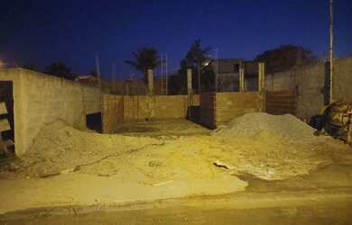 Imagem: O terreno possui 180m² de Área e está localizado em Santa