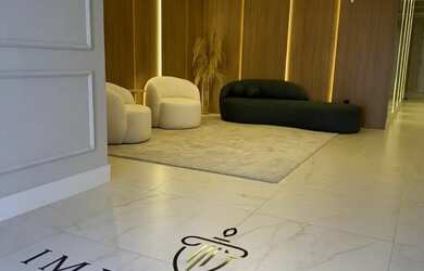 Imagem: O apartamento possui 3 Dormitórios, 3 Banheiros, 2 Vagas na