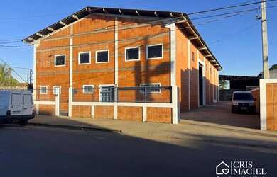 Imagem: O depósito possui 700m² de Área e está localizado em Recreio