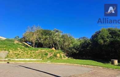 Imagem: O terreno possui 893m² de Área e está localizado em Louveira