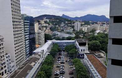 Imagem: O depósito possui 1 Vaga na garagem, 36m² de Área e está