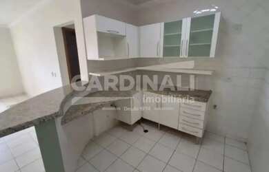 Imagem: O apartamento possui 1 Dormitório, 1 Banheiro, 1 Vaga na garagem