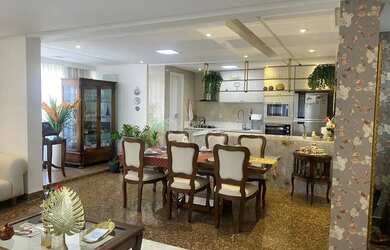 Imagem: O apartamento possui 4 Dormitórios, 5 Banheiros, 3 Vagas na