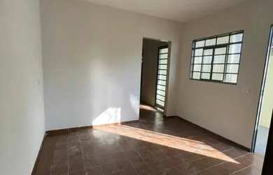 Imagem: A casa possui 1 Dormitório, 1 Banheiro e 80m² de Área e está
