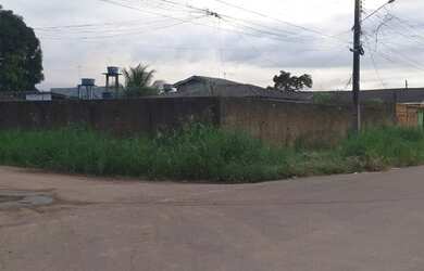 Imagem: O terreno possui 600m² de Área e está localizado em Infraero