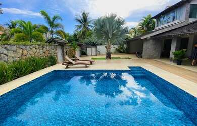 Imagem: A casa em condomínio possui 4 Dormitórios, 5 Banheiros, 3