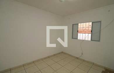 Imagem: A casa possui 1 Dormitório, 1 Banheiro, 60m² de Área e está