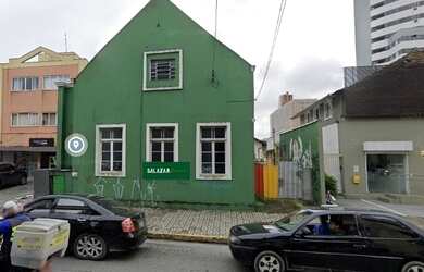 Imagem: A casa possui 1 Banheiro, 5 Vagas na garagem, 150m² de Área