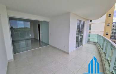 Imagem: O apartamento possui 3 Dormitórios, 1 Banheiro, 2 Vagas na