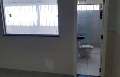 Imagem 11: Casa para aluguel e venda possui 70 metros quadrados em COHAB Anil I